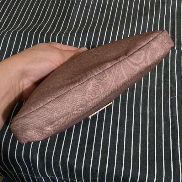 ETRO profumi(“cosmetic bag”) - Picture 9 of 9